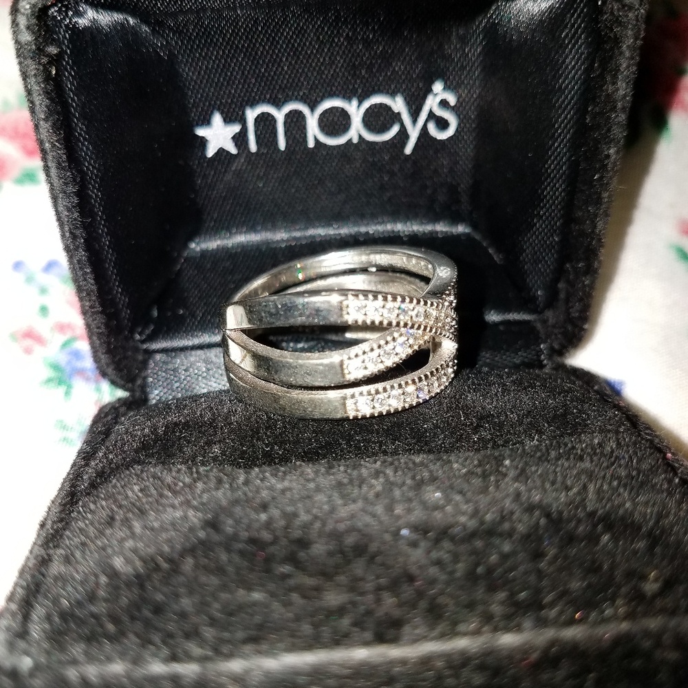 While Gold Filled Criss Cross Ring - image 2